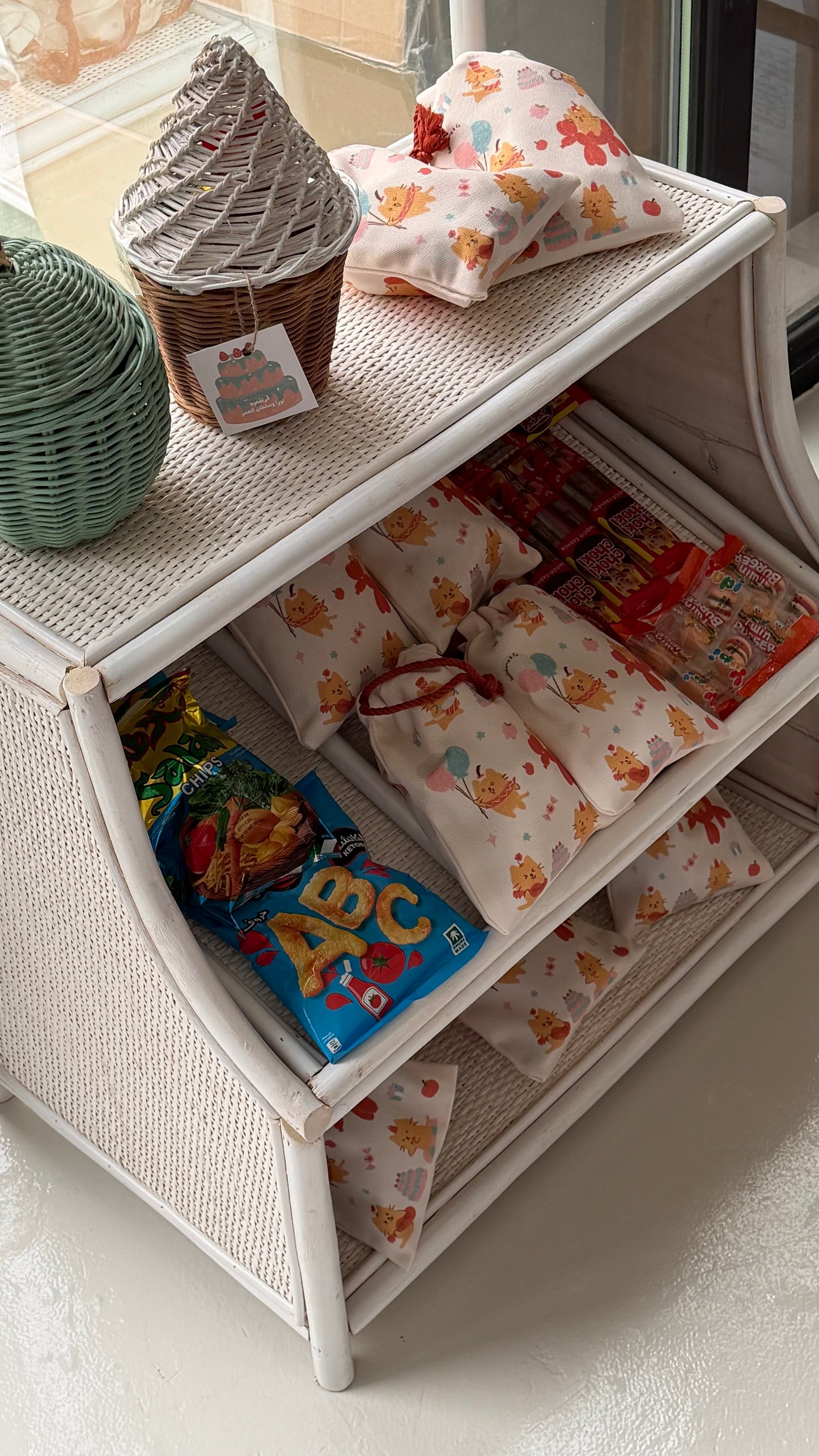 appleberry gifts stand with candies
