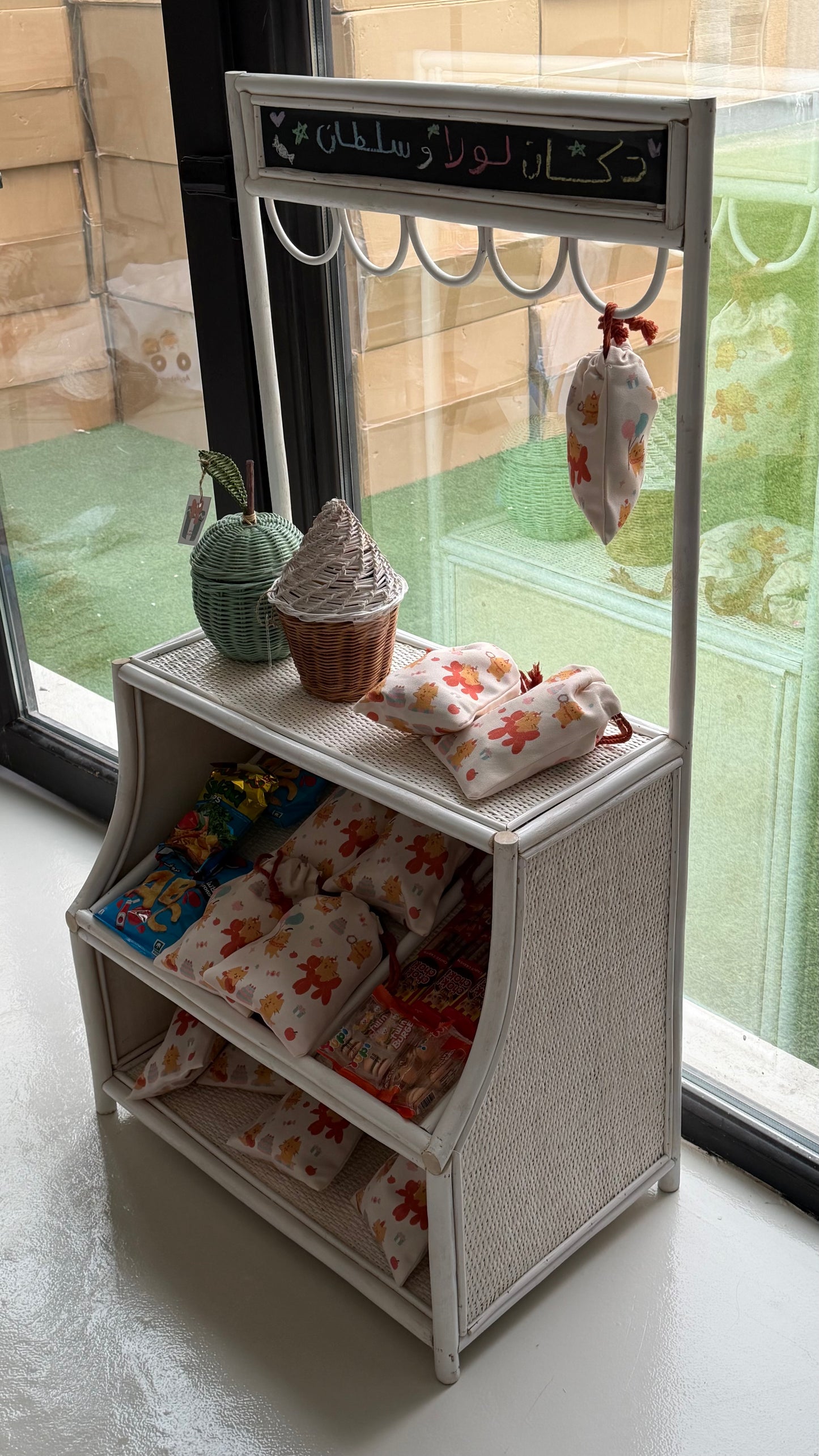 appleberry gifts stand with candies